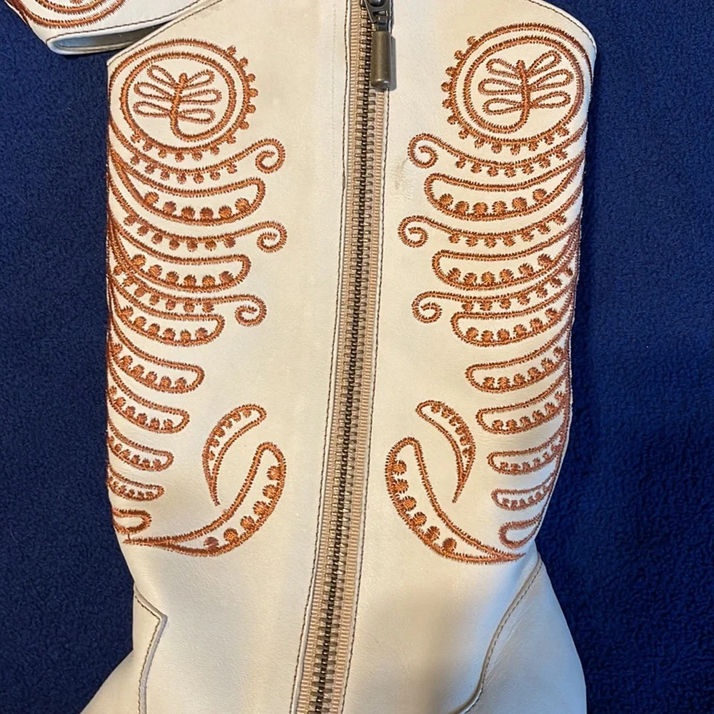 NEW Anthropologie Italian Cowboy boots cream with stitching size 7 (37.5) - Picture 9 of 9